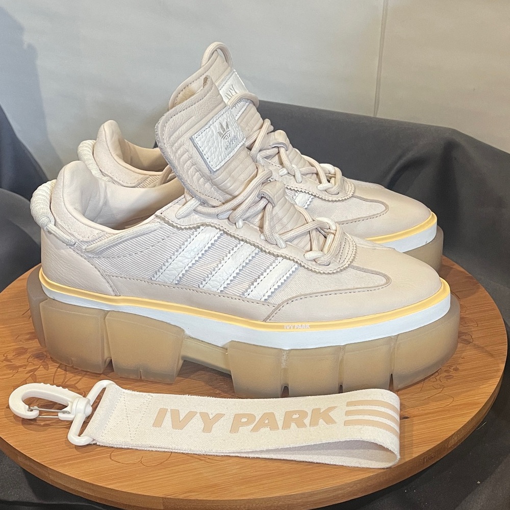 Ivy Park x Adidas women's Super Super Sleek 'Rodeo - Halo Ivory size 40